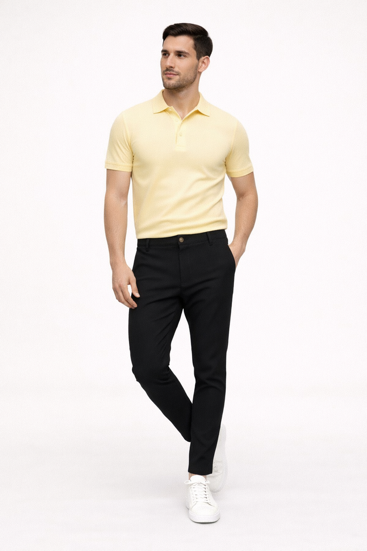 Mannen chino broek met rechte pasvorm in modern blauw, comfortabel en stijlvol voor elke gelegenheid.