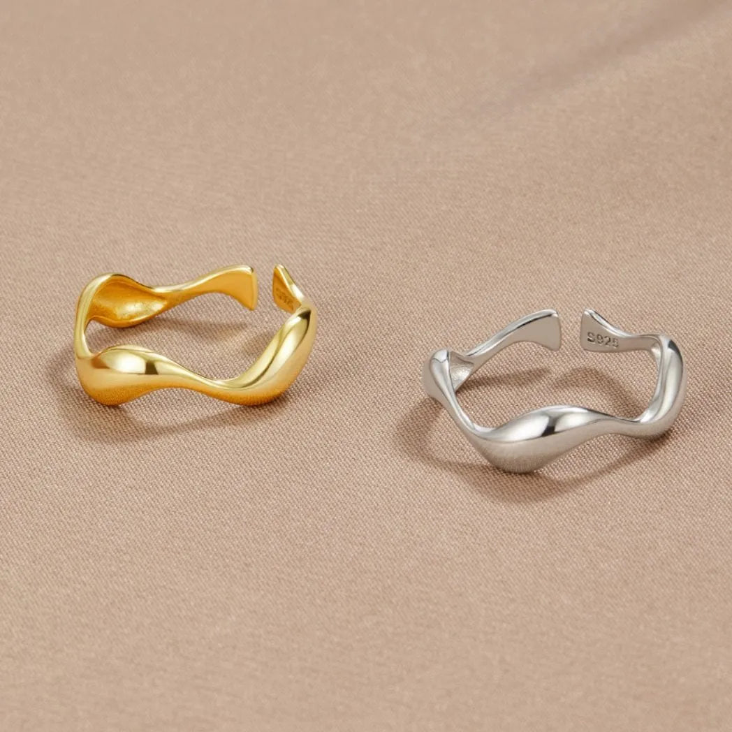 Prachtige dames cadeau ring, minimalistisch en verstelbaar, 18K verguld sterling zilver met oceaan thema.
