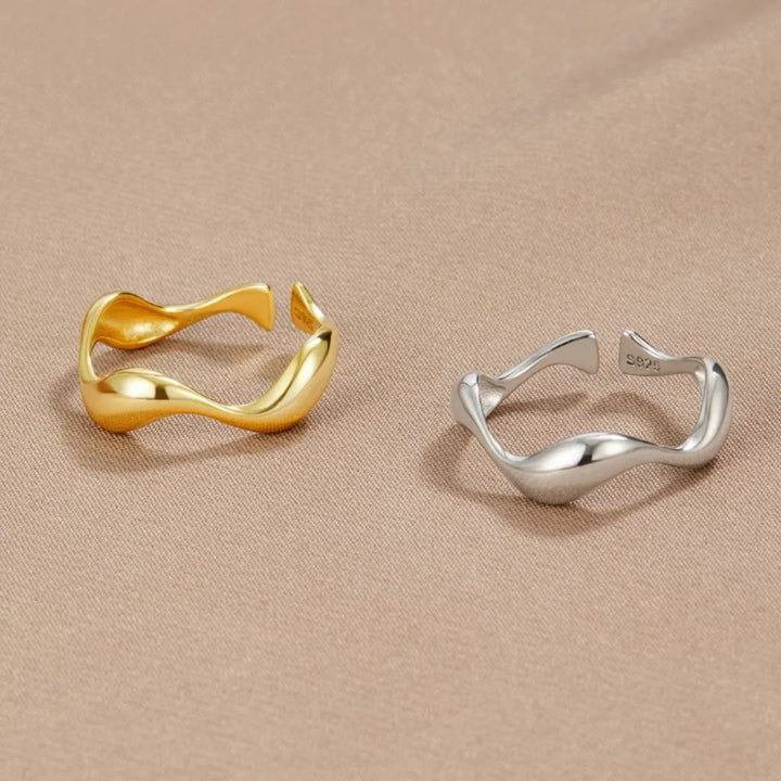 Prachtige dames cadeau ring, minimalistisch en verstelbaar, 18K verguld sterling zilver met oceaan thema.