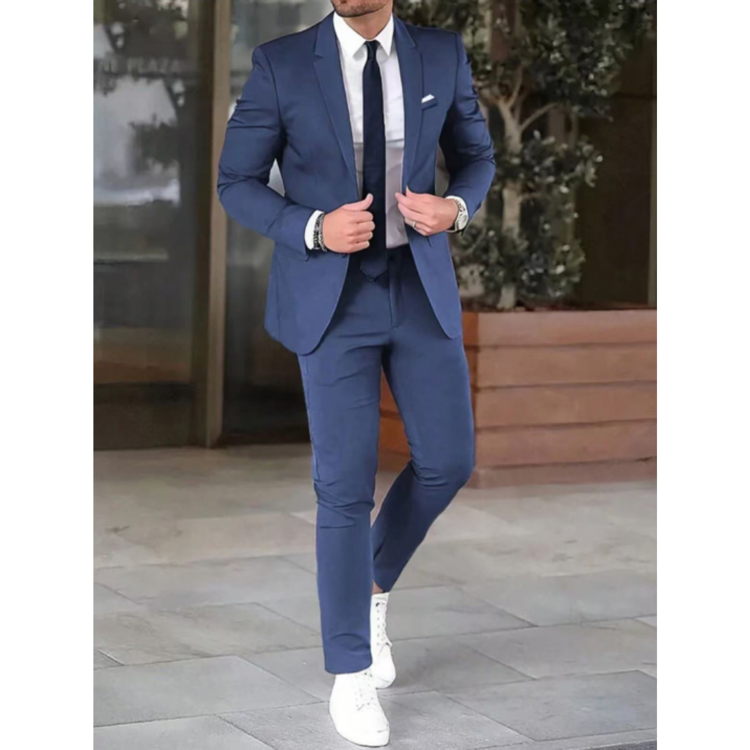 Comfortabele slim fit pantalon van een modern herenpak, essentieel voor een complete, stijlvolle en professionele look.