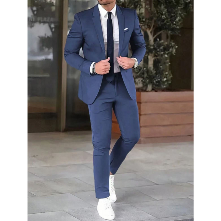 Comfortabele slim fit pantalon van een modern herenpak, essentieel voor een complete, stijlvolle en professionele look.
