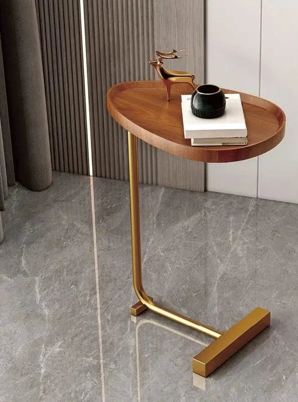 Compacte moderne bijzettafel, te gebruiken als salontafel. Perfect meubel voor kleinere woonkamers.