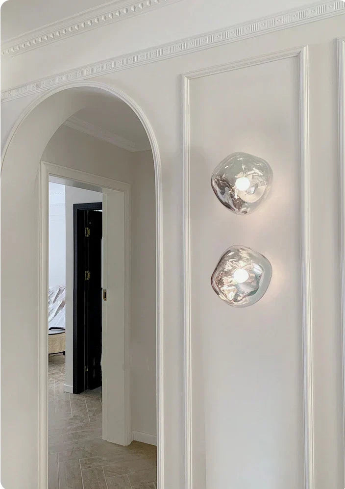 Slaapkamer glazen wandlamp, moderne sfeerlamp die comfort en stijl combineert.