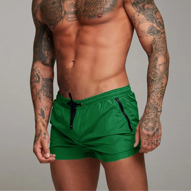 "Moderne heren zwemshort, blauw met een sneldrogende en stretchy stof, ideaal voor zowel strand als zwembad."