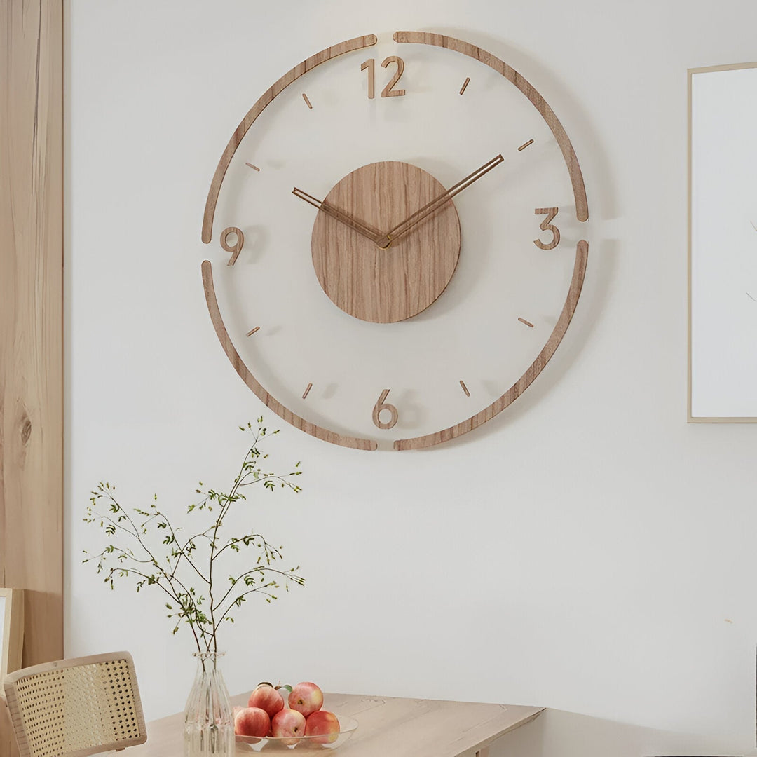 Decoratieve moderne wandklok van hout, stijlvolle toevoeging aan elk interieur, perfect voor woonkamer.