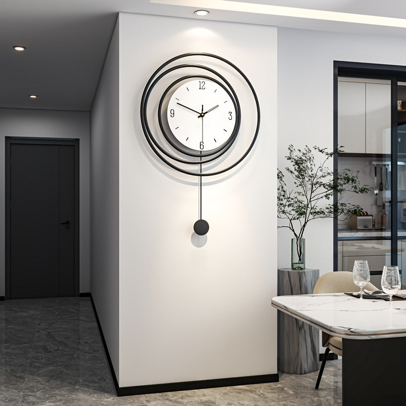 Moderne minimalistische metalen wandklok, strakke vorm met stille werking, ideaal voor moderne interieurs, 72x45 cm.