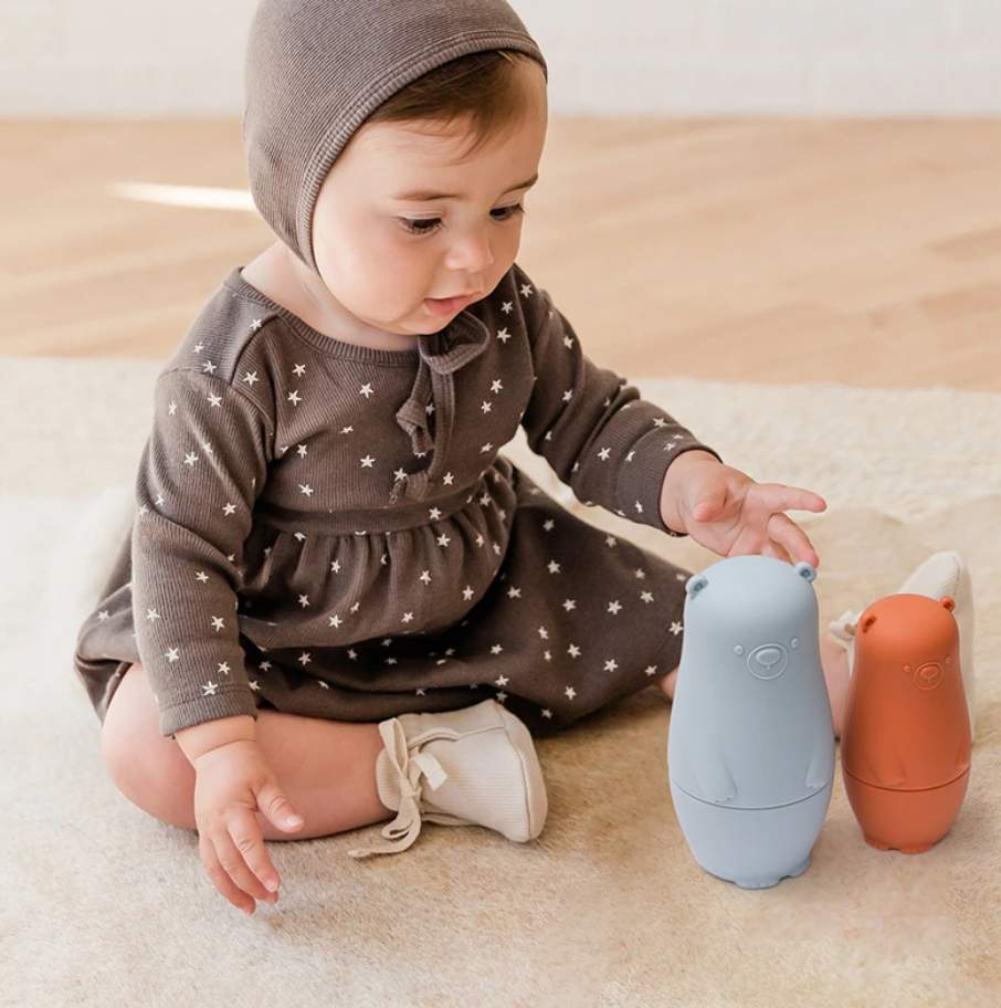 "Moderne Nesting Dolls in pastelkleuren, siliconen speelgoed voor kinderen, stimuleert leren door spelen."
