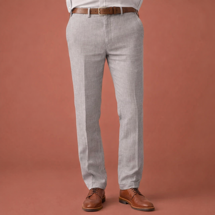 Moderne slim fit herenbroek met ritssluiting, ideaal voor een stijlvolle casual of nette look.