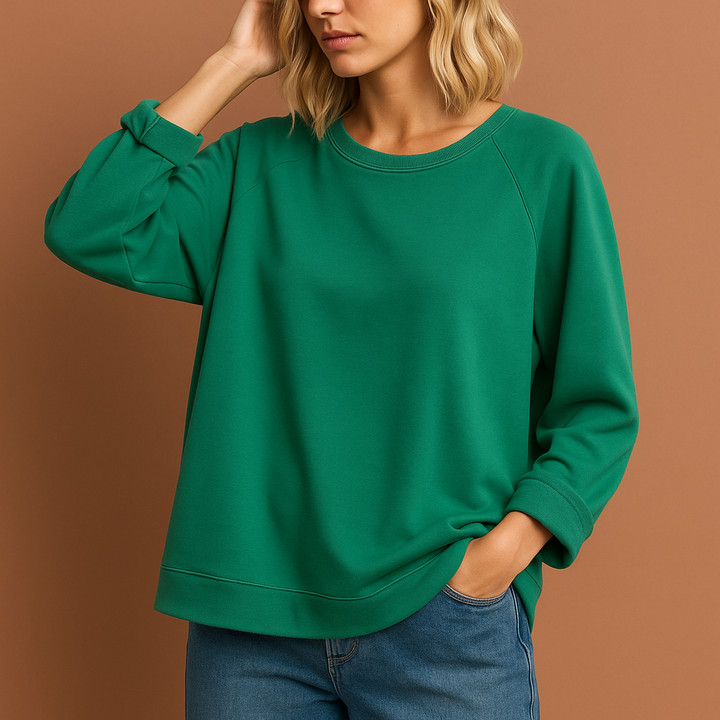 Zwarte oversized damestrui met moderne look, ideaal voor comfortabele casual outfits in herfst/winter.