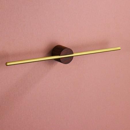 Zwarte metalen handdoekhouder, strak en modern, functioneel badkameraccessoire