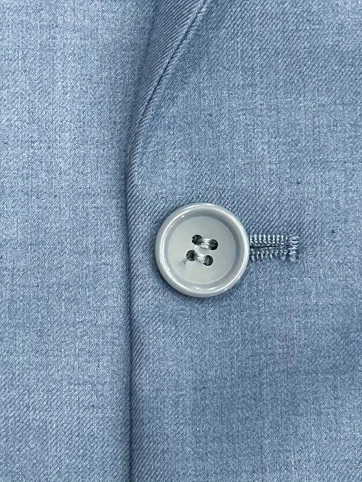 Verfijnd heren vest uit een driedelig slim fit pak in petrol, draagbaar voor formele evenementen.