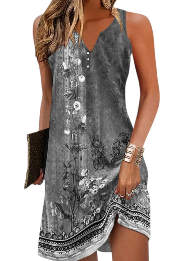 Vrolijke dames minijurk met kleurrijke print, ideaal als comfortabele zomerkleding.