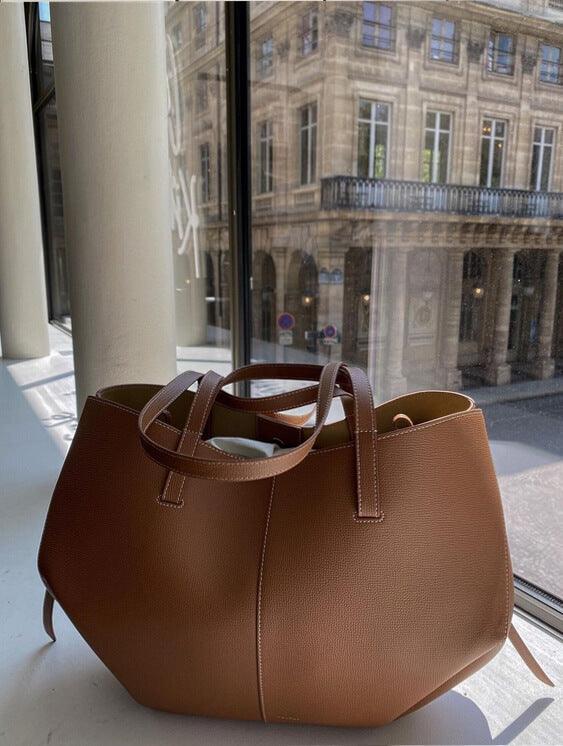 "Noa - Elegant en Ruim Vintage Leren Tote Bag voor Dames in Luxe Bruin Leer, Ideaal voor Werk of Dagje Uit"