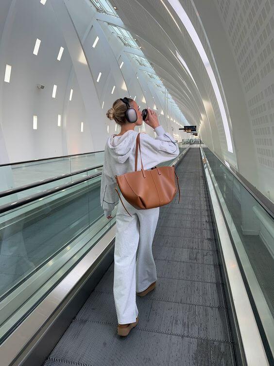 "Noa - Elegant en Ruim Vintage Leren Tote Bag voor Dames in Luxe Bruin Leer, Ideaal voor Werk of Dagje Uit"