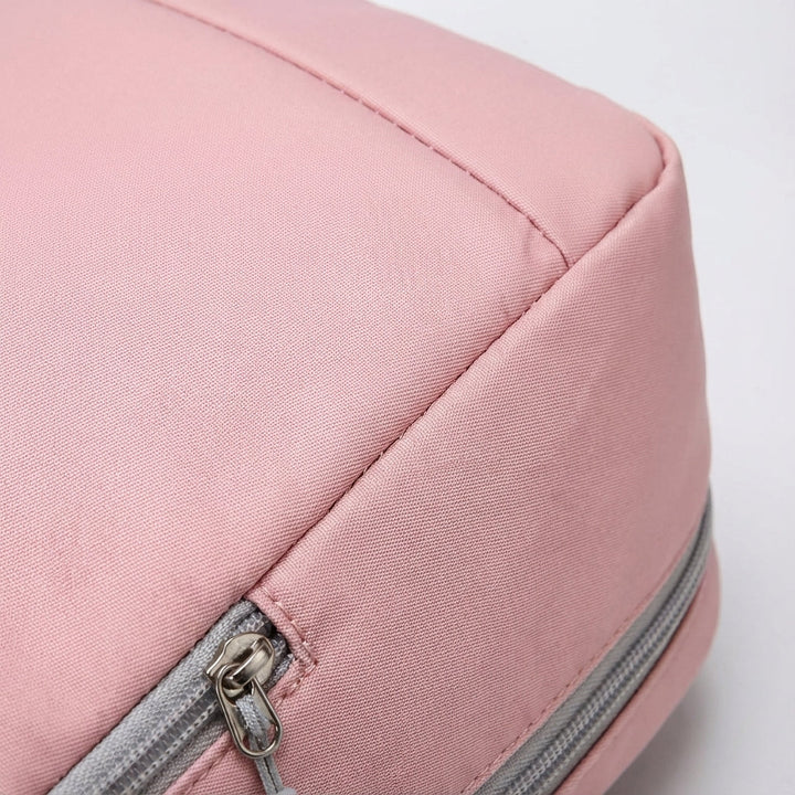 Ergonomische unisex Nomadelle reisrugzak met verborgen ritsen voor optimale veiligheid en comfort.