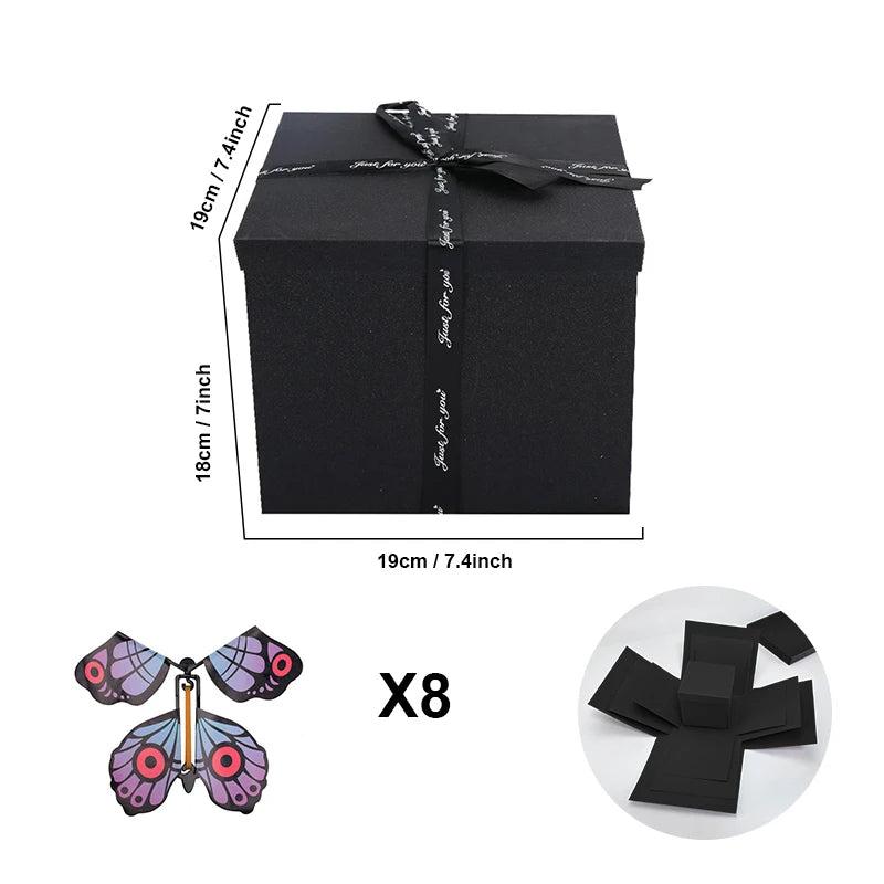 Explosiebox met vliegende vlinders en kleine cadeautjes binnenin, een complete verrassing voor elke feestdag.
