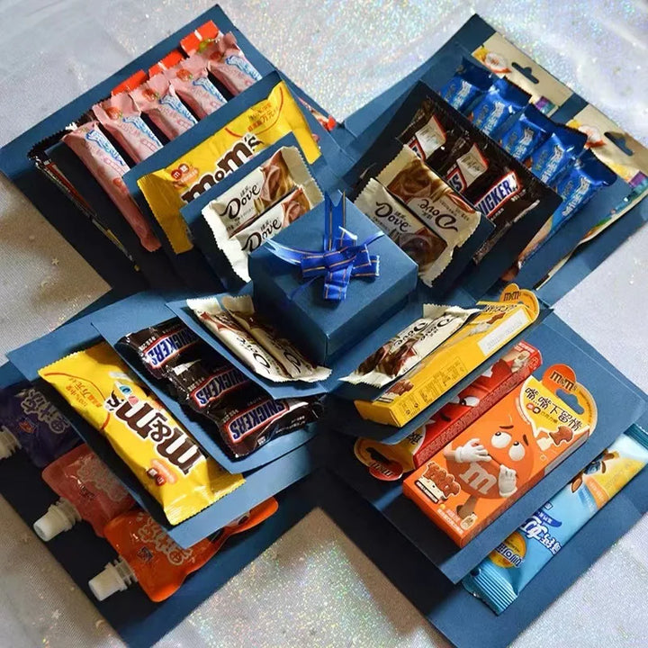 Feestelijke explosiebox met vliegende vlinders, het ultieme gepersonaliseerde verjaardagscadeau vol verrassing.