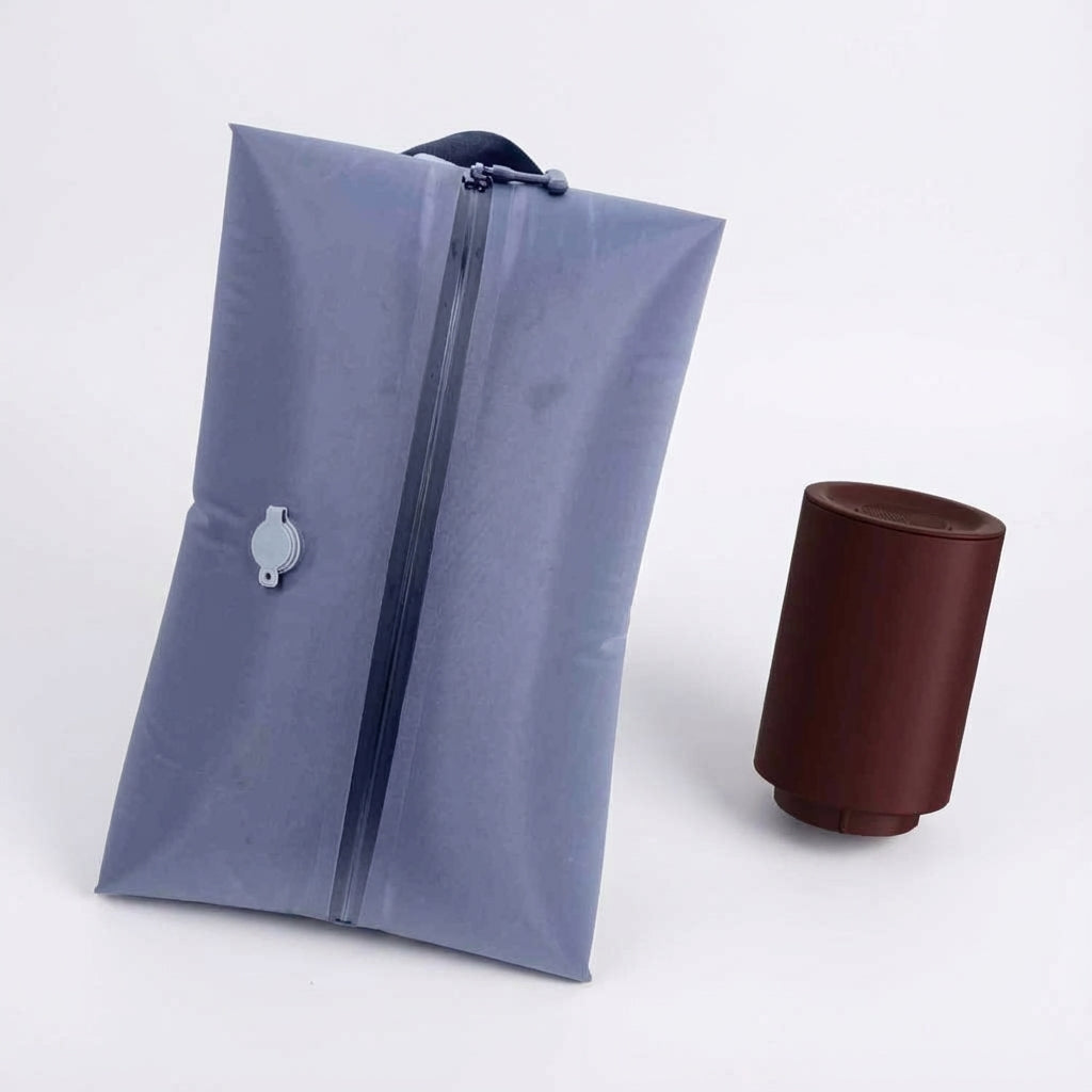 Compact opvouwbare reiscompressietas maximaliseert kofferruimte. Essentieel organizer voor slimme bagage tijdens reizen.