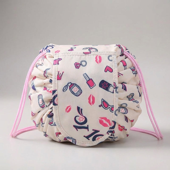 Cadeauverpakking met compacte SnapPouch toilettas, het perfecte reisaccessoire voor iedereen die reist.