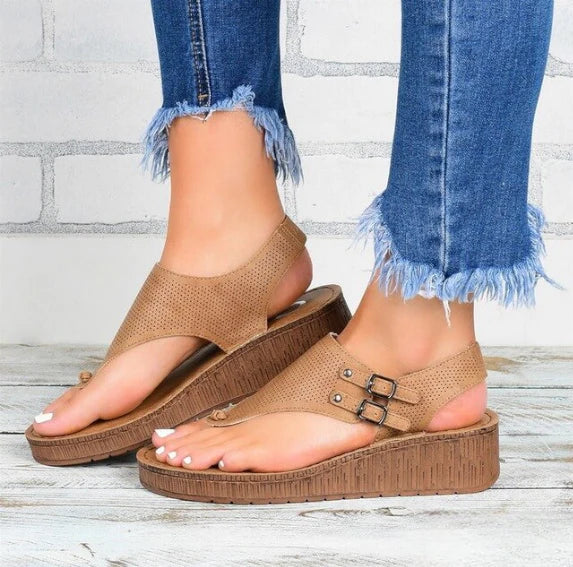 "Orthopedische dames sandalen met moderne, vrouwelijke look en comfort, perfect voor houding en pijnverlichting."