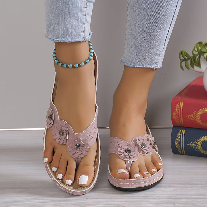 Ergonomische dames slippers met schokabsorberende zool. Orthopedisch comfort voor dagelijks gebruik.