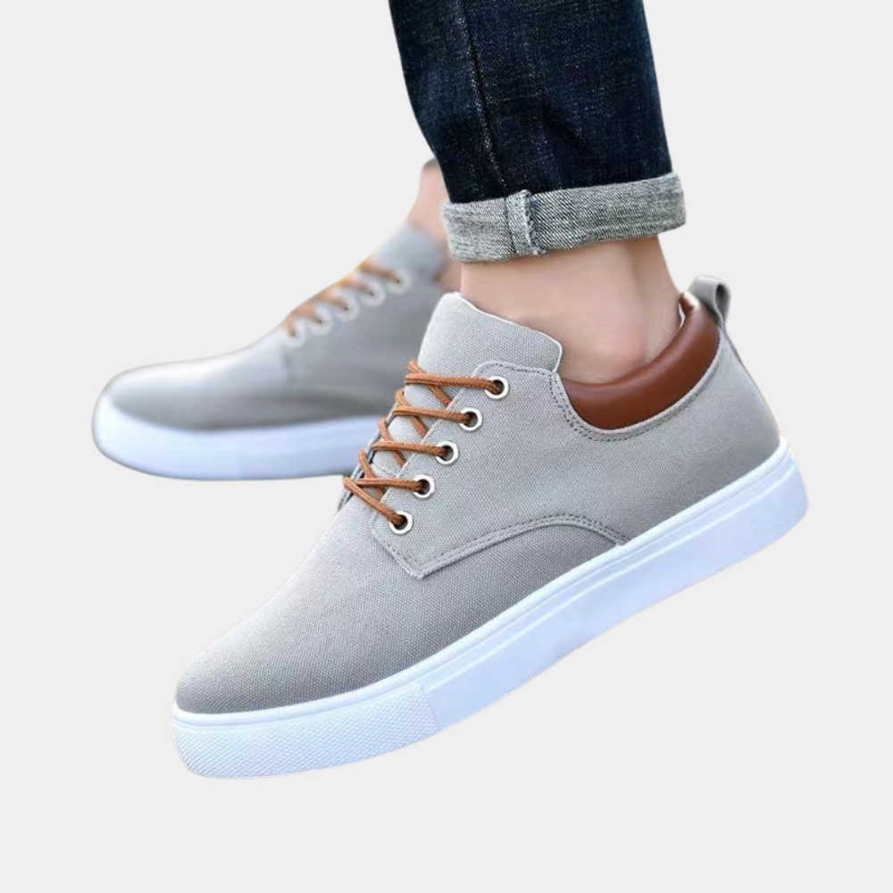 Orthopedische heren sneakers in khaki, zijkant weergave, robuust design, ideaal voor comfort en stijlbewuste mannen.
