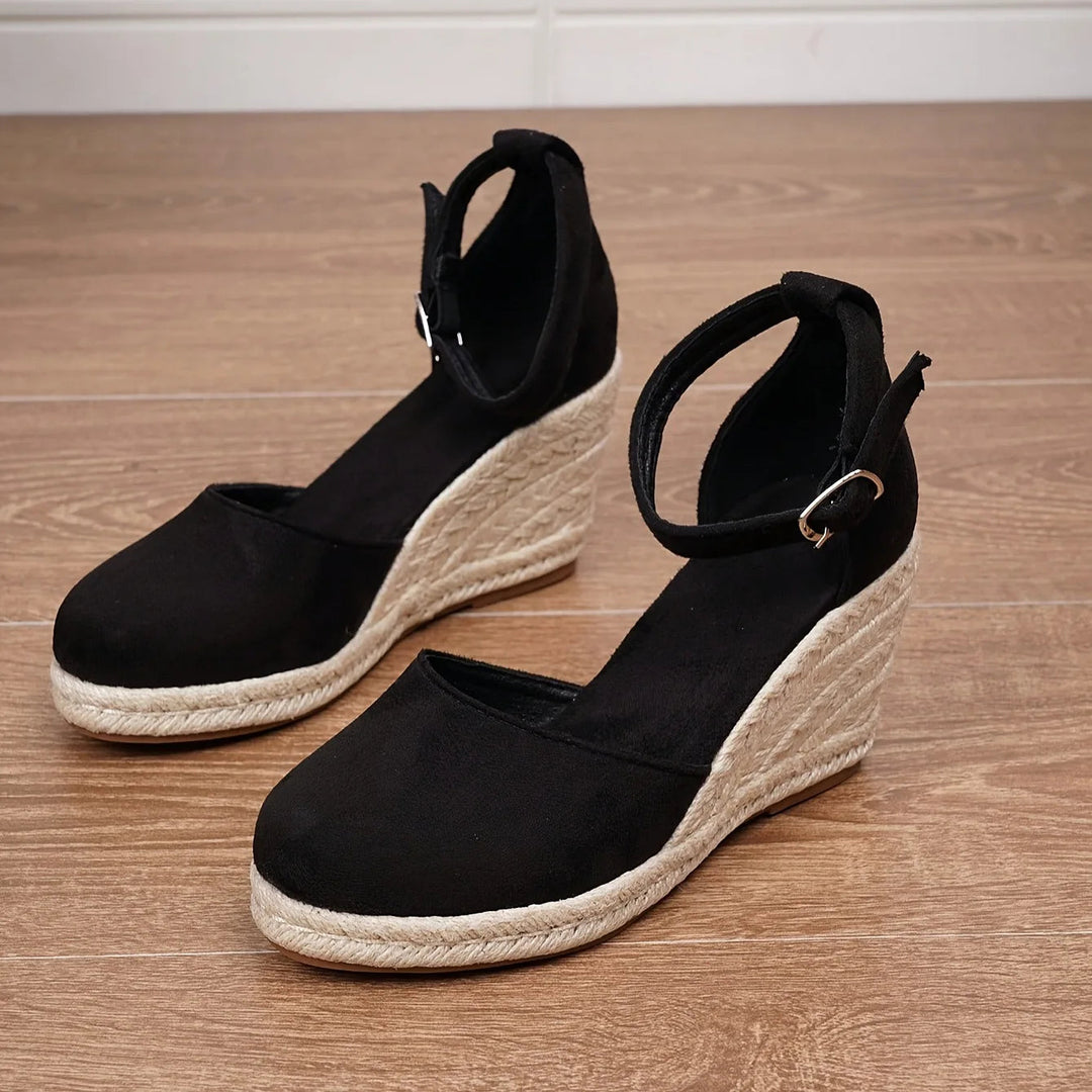 Moderne dames sleehakken, orthopedisch comfortabel en stijlvol. Perfect voor dagelijks gebruik in de zomer.