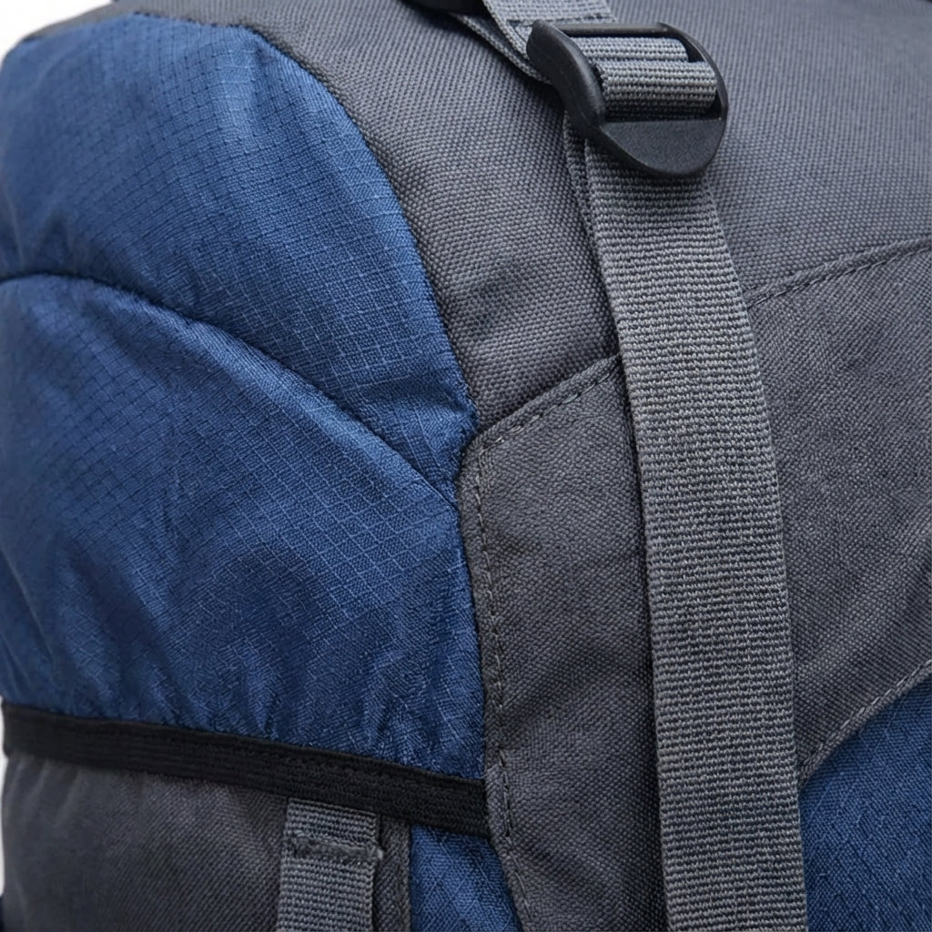 Grote Pathward outdoor rugzak, perfect voor kamperen, hiken en avontuurlijke reizen; comfortabel en stevig.