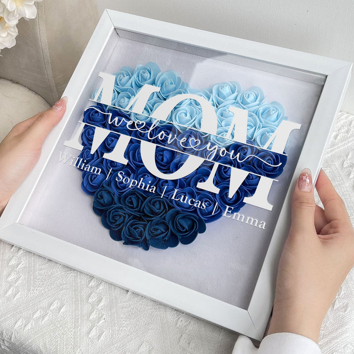 Sfeervolle Moederdag shadowbox, gepersonaliseerd met namen. Prachtige handgemaakte bloemen interieur decoratie.