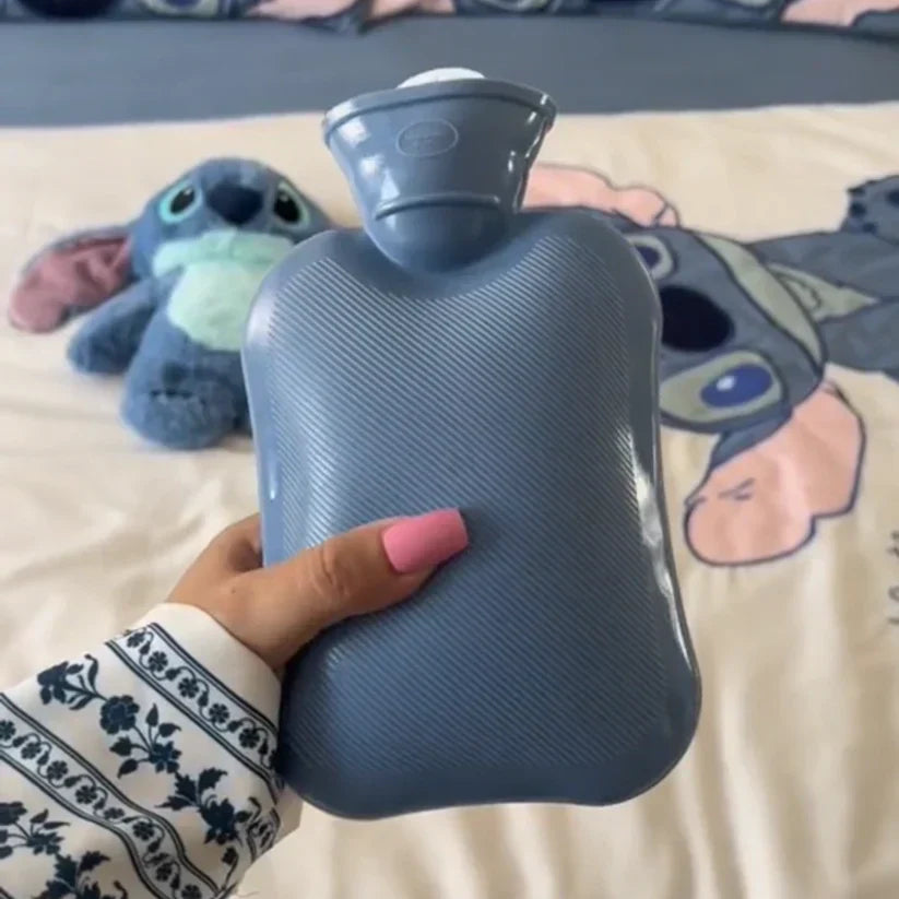 Knuffelbare warmwaterkruik, speciaal ontworpen voor gezellige momenten en warme nachten.