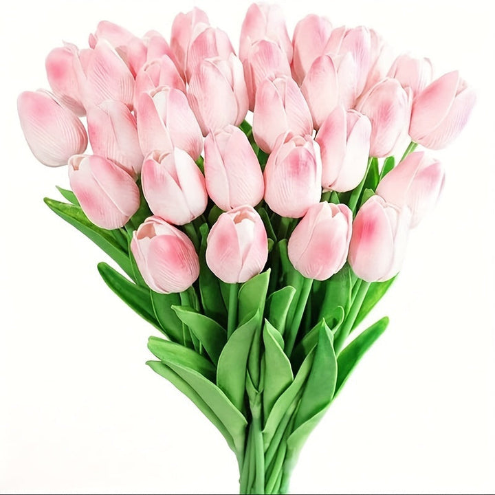 Levensechte kunsttulpen (15 stuks), ideaal voor onderhoudsvrije bruiloftsdecoratie.