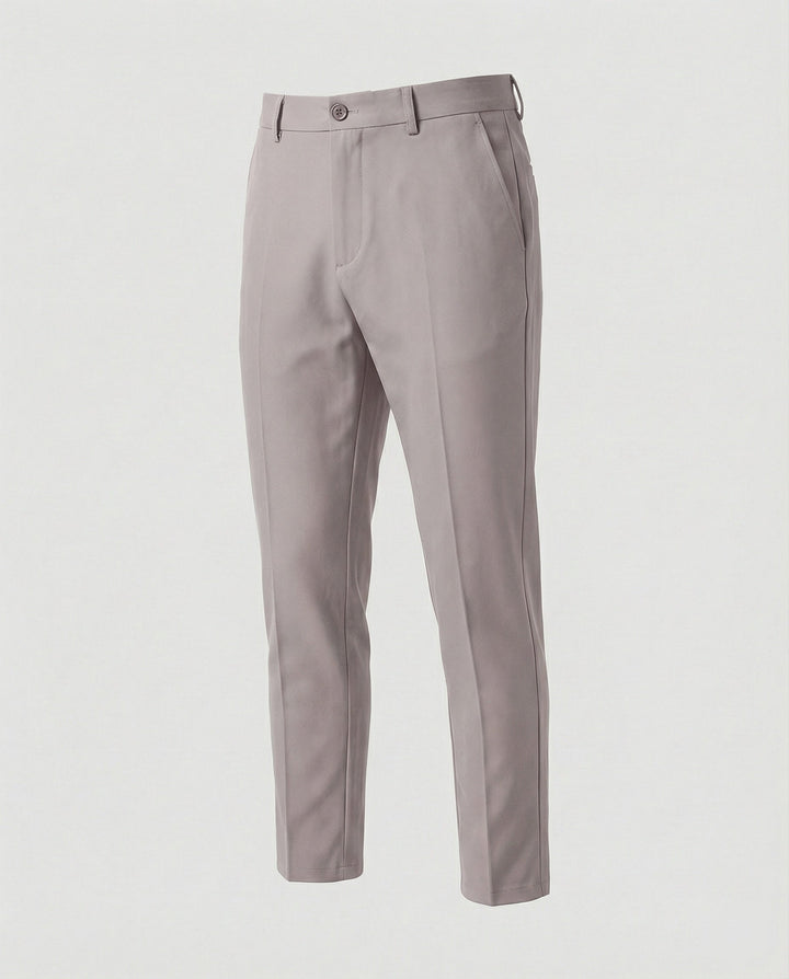 Comfortabele heren chino broek met rechte pasvorm voor een ontspannen, maar toch geklede uitstraling.