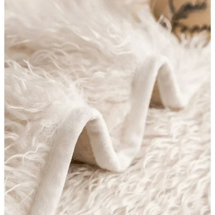 Decoratieve bankhoes in stijlvolle kleur; vernieuw je interieur en geef je woonkamer een frisse look.
