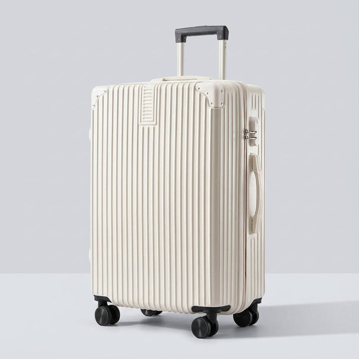 Hoogwaardige retro trolley met extra hoekbescherming en soepele wielen, perfect voor lange reizen.