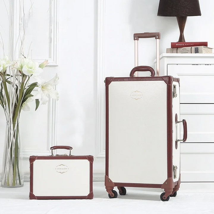 Stijlvolle retro koffer set in neutrale kleur, geschikt voor alle reizigers. Vintage design.