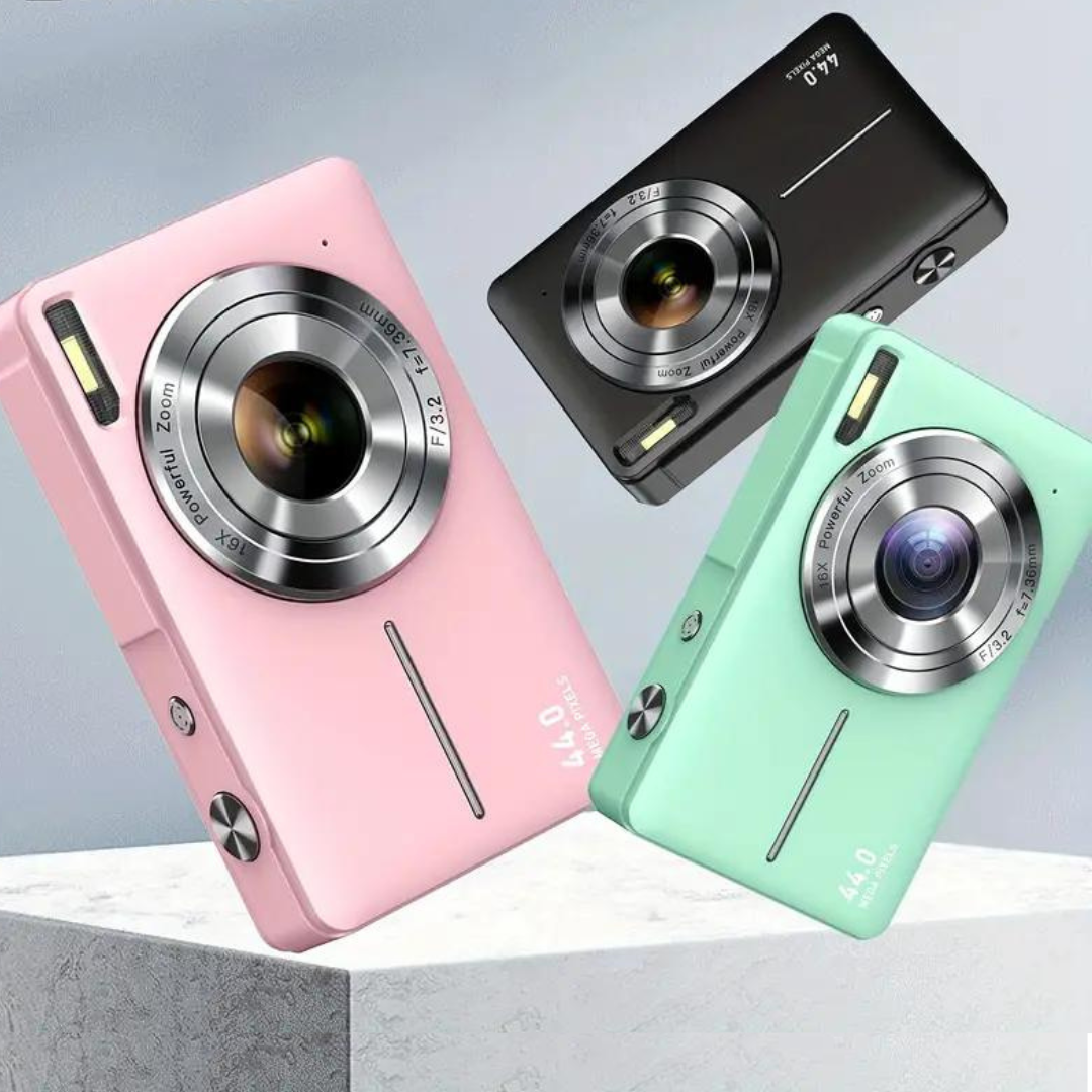 RetroSnap vintage digitale camera, perfect voor tijdloze herinneringen en compacte fotografie. Ideaal cadeau.
