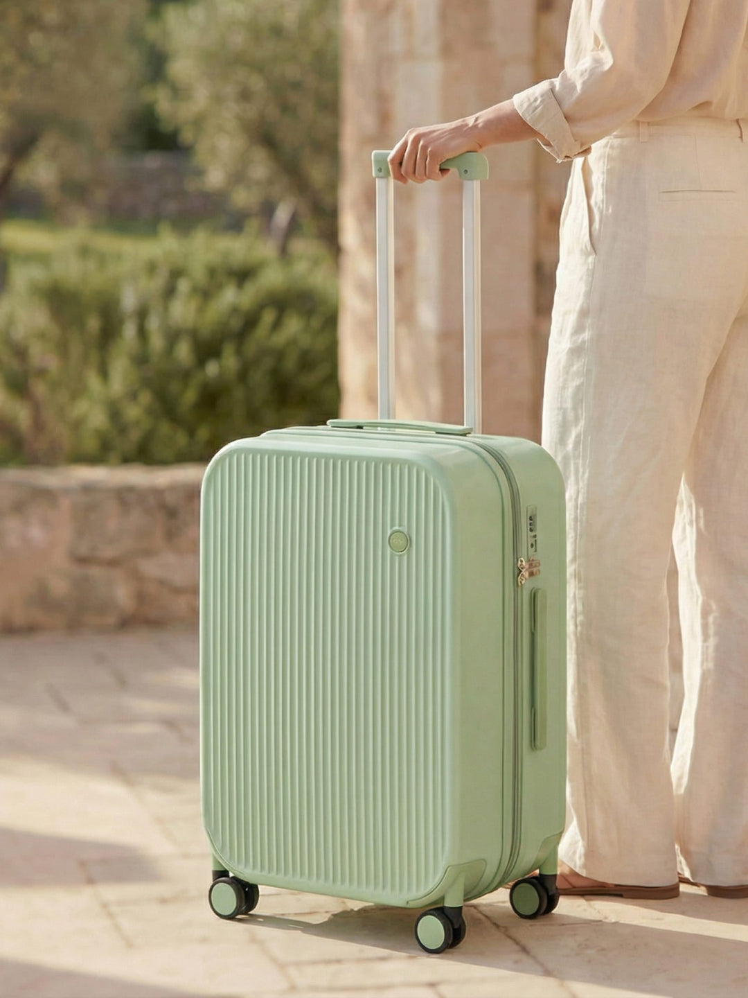 Harde trolley koffer Lyon in maat S voor handbagage, perfect voor citytrips en korte zakenreizen.