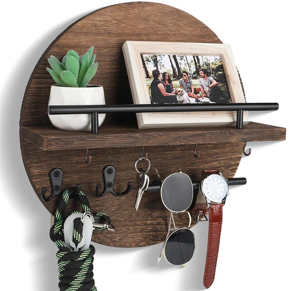 Milieuvriendelijke ronde houten sleutelhouder, praktisch design voor organisatie van sleutels in hal.