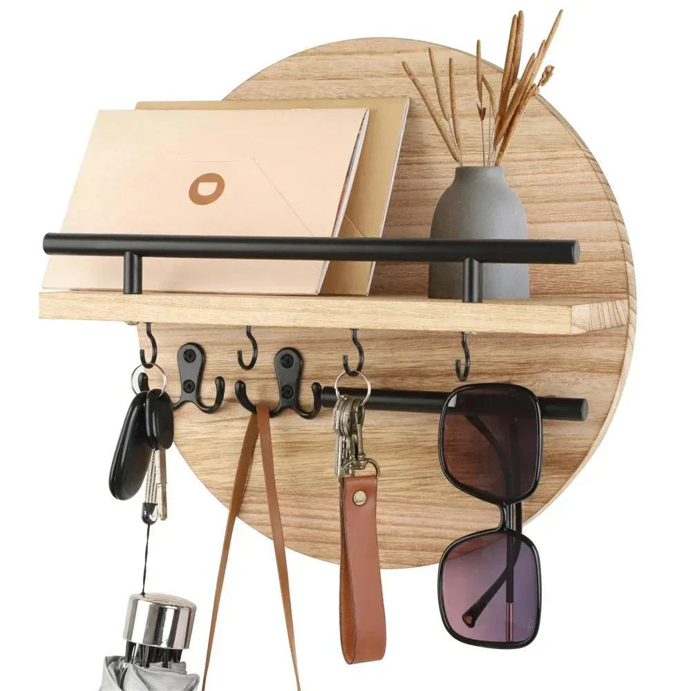 Houten sleutelhouder met ronde vorm, ideaal voor wandmontage in hal of entree, houdt sleutels opgeruimd.