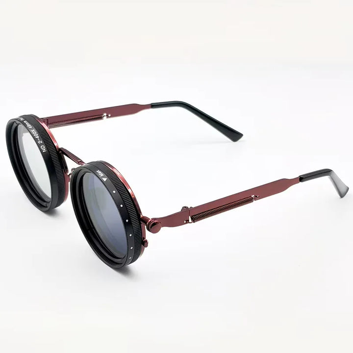 Zomerse ronde unisex zonnebril met opvallende steampunk en vintage flair.