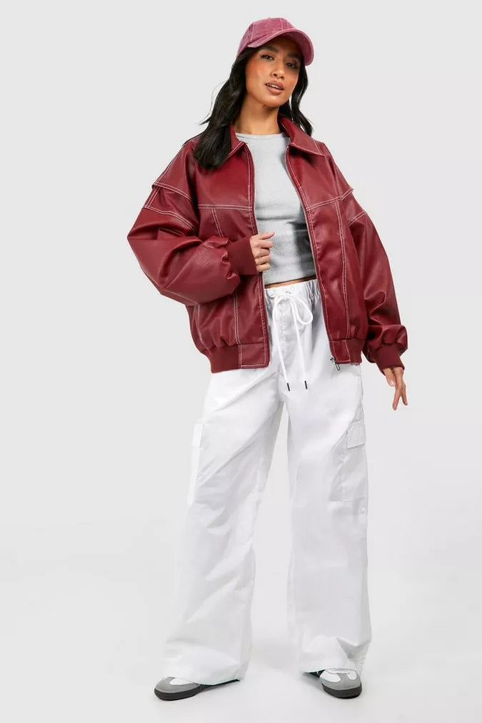 Veelzijdig rood oversized damesjack, geschikt voor lente, herfst en winter. Stijlvol en modern bomberjack.