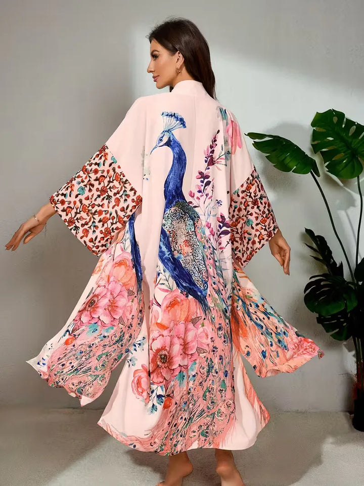 Maxi strand cover-up voor dames, roze met bohemian bloemenprint en lange mouwen.