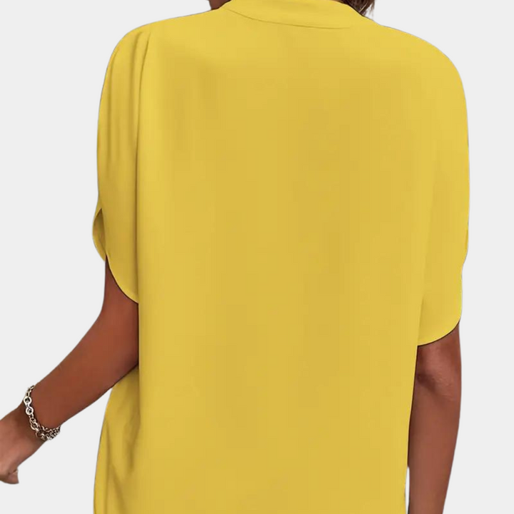 "Roze effen dames V-hals blouse met korte mouwen, stijlvolle en veelzijdige top voor zowel zakelijke als casual outfits"