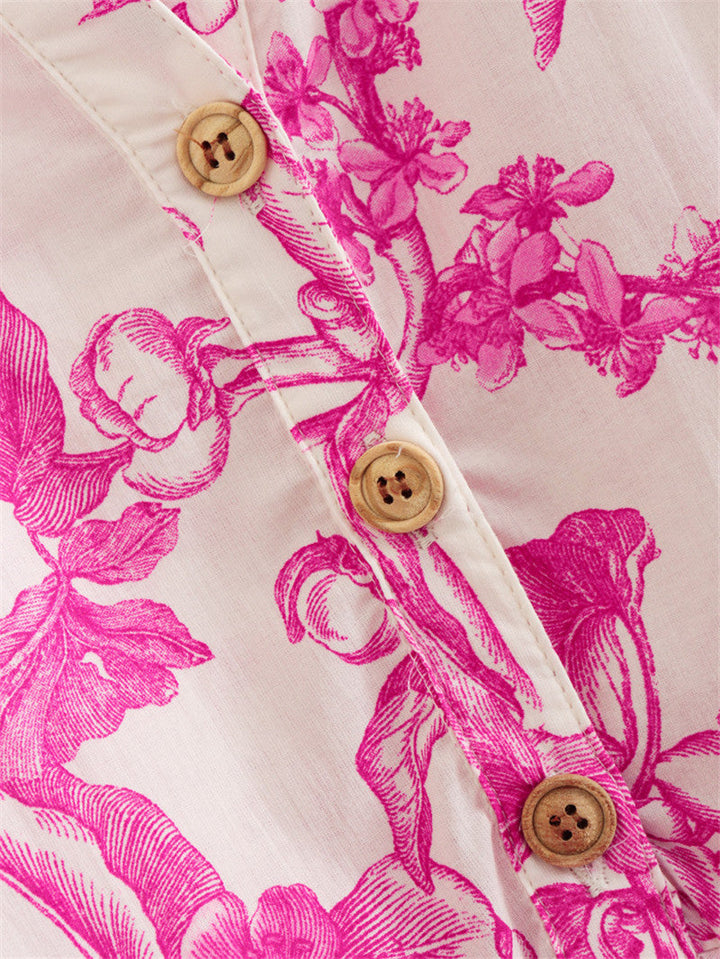 Korte gebloemde roze damesjurk met verstelbare taille en wijde mouwen. Perfecte elegante zomerjurk voor elke dag.