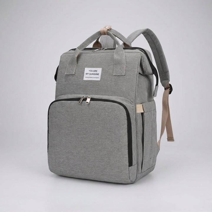 Stijlvolle Babyroam luiertas rugzak in modern design, ideaal voor georganiseerde en modebewuste ouders.