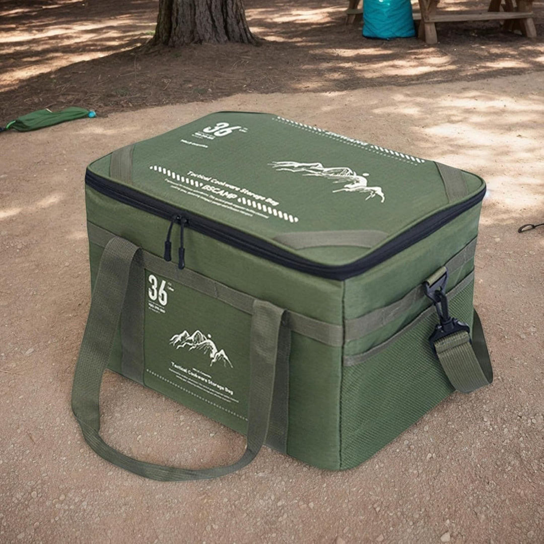 Essentiële campinguitrusting: de Tarvos kampeertas. Biedt ruime opslag voor al je benodigdheden.