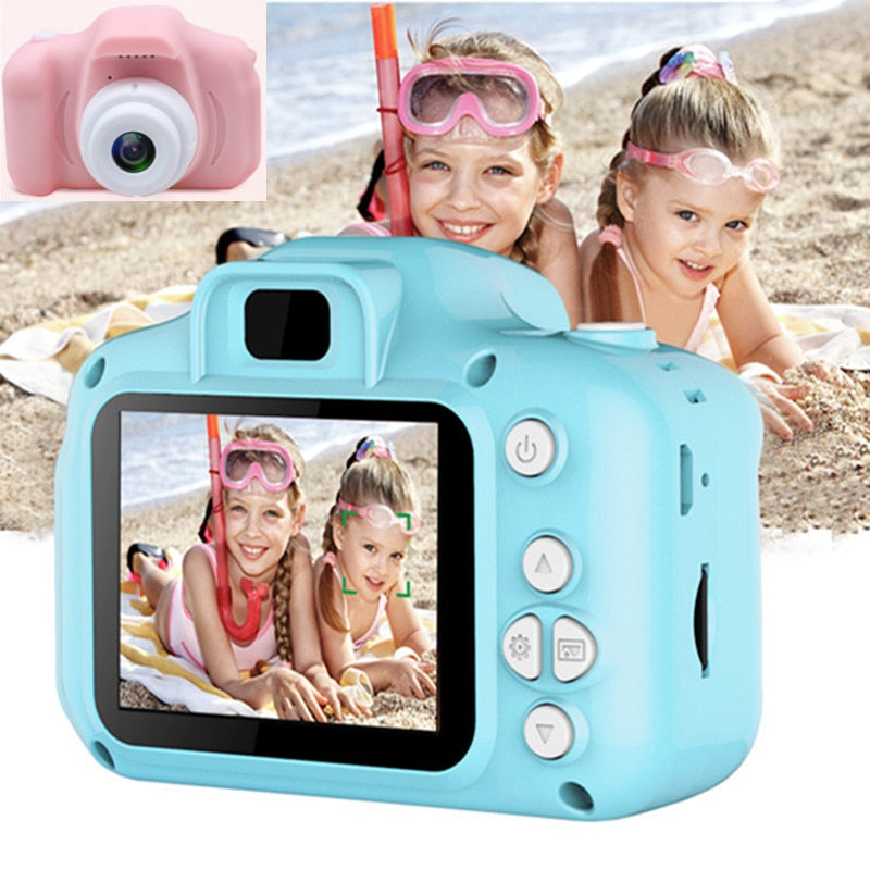 "Schattige blauwe HD mini camera voor kinderen, schokbestendig, 20 MP, en 1080p video-opname, met stevig ontwerp."