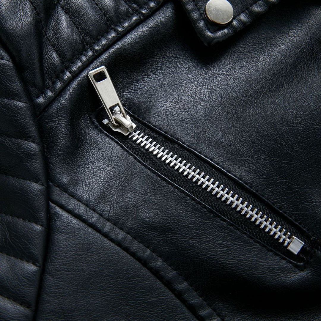 "Sophie leren jas zwart, asymmetrische rits, reverskraag, stijlvol en elegant leerjack voor dames."