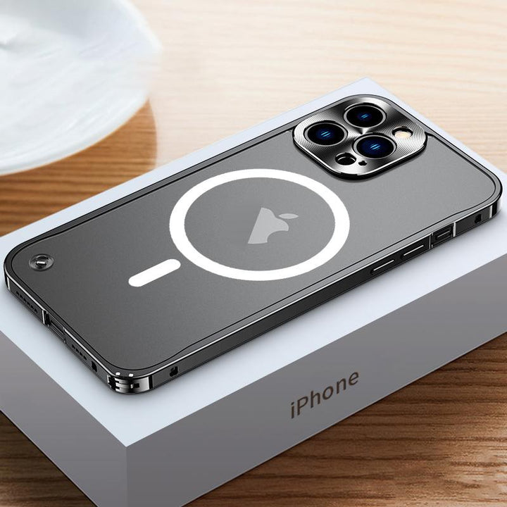 Aurora Wonen stalen MagSafe iPhone kaarthouder, slank en functioneel accessoire voor draadloos opladen gemak.