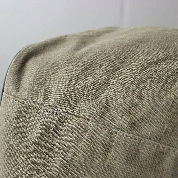 Heavy duty duffelbag met wielen van duurzaam canvas; de ultieme reistas voor al je vakanties.